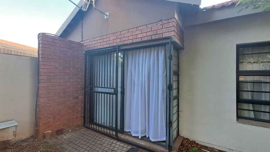 5 Bedroom Property for Sale in Heuwelsig Free State